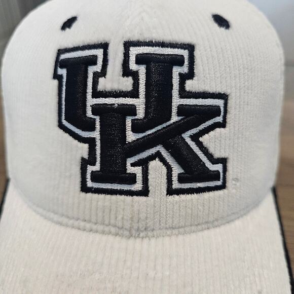 Vintage University of Kentucky Wildcats Fitted Hat Cap White Corduroy UK NCAA - Picture 2 of 8